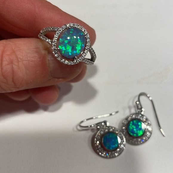 Sterling and cubic zirconia ring and earrings - Picture 2 of 5